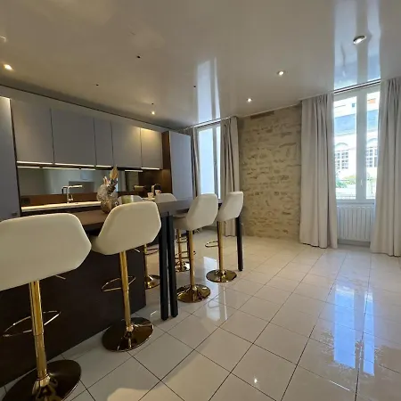 Appartement Rose De Saron Jardin Prive Plein Centre